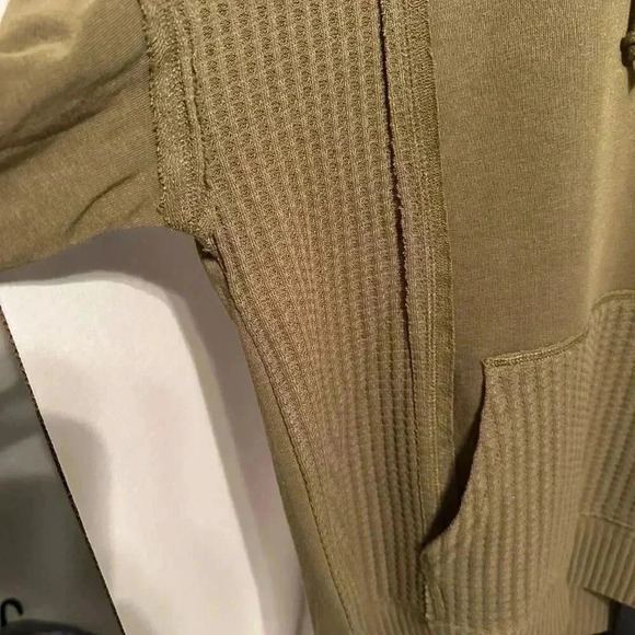 Time and Tru Waffle Hoodie- Size L- Green - Picture 3 of 5